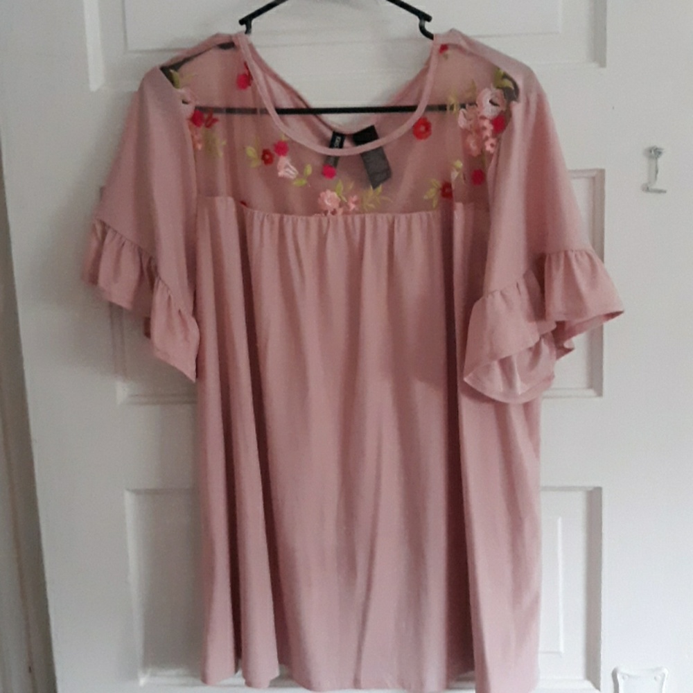 Ruffle sleeve floral mesh top